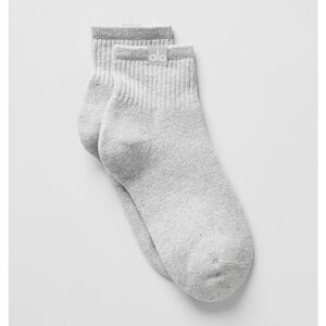 NWT Alo Quarter Crew Street Sock in Athletic Grey